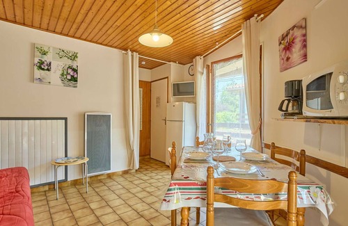 Barbotan-les-Thermes Appartement | Charming T2 in Barbotan with terrace and free parking