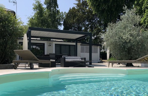 Le Celle-Saint-Cloud Maison | Maison de charme avec piscine à 20 min de Paris et 10 min de Versailles