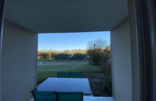 La Roche-Posay Appartement | Charmant T2 avec terrasse proche des Thermes du Connétable, Wi-Fi, lave-vaisselle