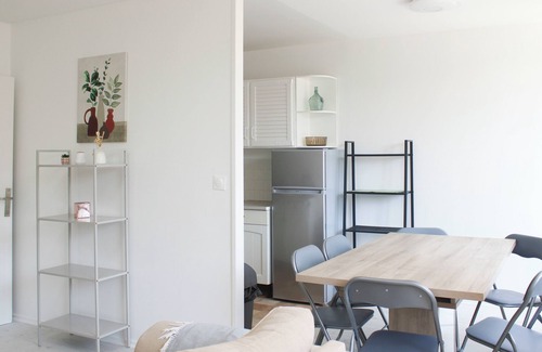 Bagnolet Appartement | Charmant T3 avec deux balcons à Bagnolet