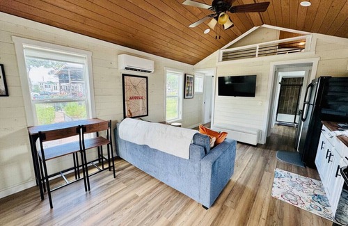 Austin Maison | Charming Tiny Home Getaway | Pool & Hot Tub