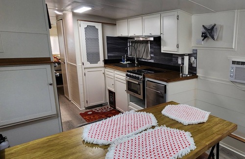 Cave Creek Maison | Charming Tiny Home in beautiful downtown Cave Creek