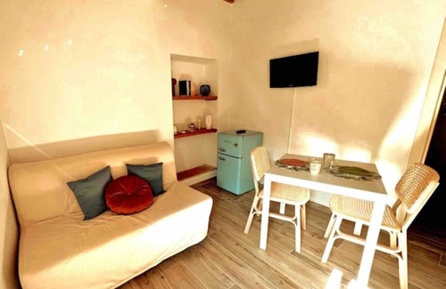 Pisa City Centre Maison | Charming Tower House in the center of Pisa.