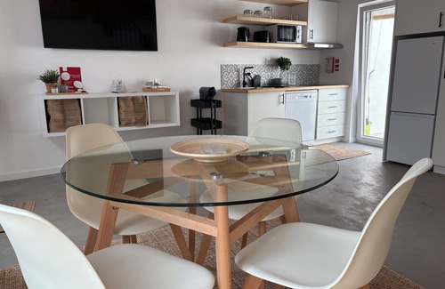 Montemor-o-Novo Maison | Charming townhome in delightful Montemor-o-Novo with WiFi, AC