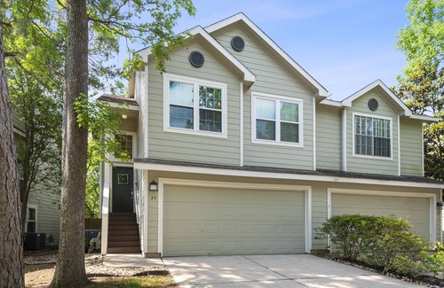 Alden Bridge Maison | Charming Townhome, 3 beds, 2.1 baths, 2 car garage