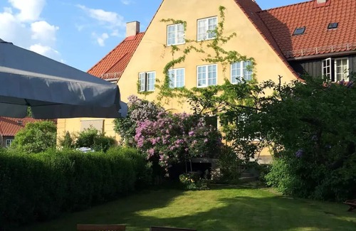 Gaustad Maison | Charming townhouse with large private garden, in central Oslo