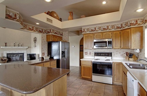 Rio Verde Maison | Charming, tranquil 3-bedroom house in Rio Verde with a community pool and gym