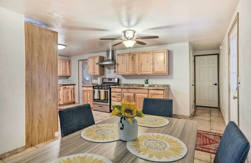 Flowing Well Neighborhood Maison | Charming Tucson Home w/ Covered Patio & Grill!
