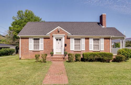 Tullahoma Maison | Charming Tullahoma Stay with Great Walkable Location