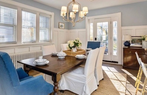 Saint Davids Maison | Charming & Updated 1895 Walk-to-Wayne Home