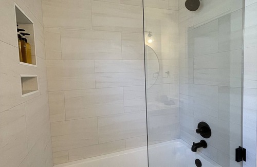 West Riverside Maison | Charming Uptown shotgun centrally located near to Audubon Park & Magazine Street