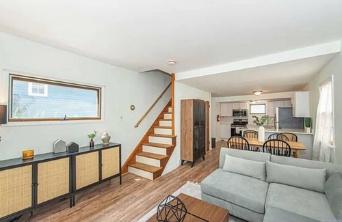 Mount Tabor Maison | Charming 2-bedroom house with AC, WiFi in delightful Parsippany-Troy Hills