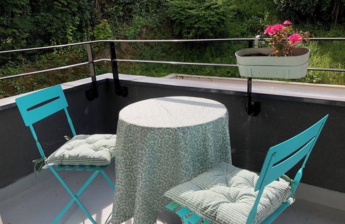 Chamalieres Appartement | Charming, very quiet F2 just a few minutes' walk from the Royat thermal baths.