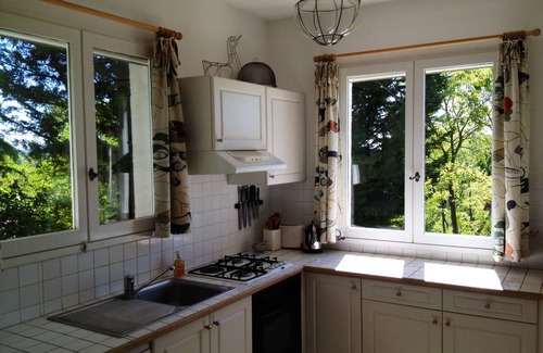 Serviers-et-Labaume Maison | Charming Village House,Uzès 5 Km, Pool, Walled Gardens, Views, 2 bedrooms