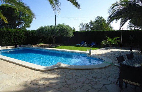 Les Tres Cales Villa | 37 WHITE TOWER