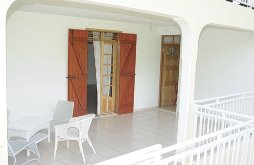 Gourbeyre Maison | Charmant bas de villa 107m2