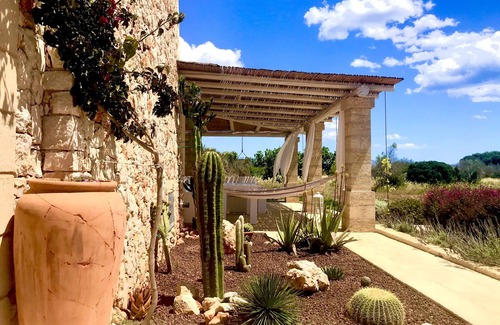 Salve Villa | Charmante villa dans le Salento, entourée de verdure et à quelques minutes des plages.