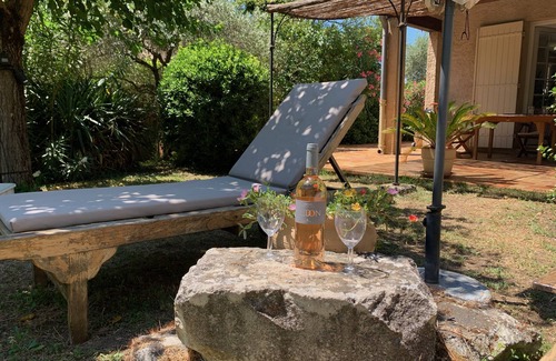 Maubec Villa | Villa de charme sur un jardin de 1000 m², piscine privée, Avignon, Luberon