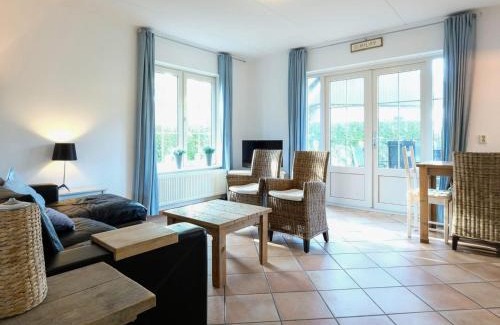 Sint Maartensvlotbrug Maison | Charming villa with terrace near forest