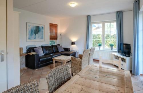 Sint Maartensvlotbrug Maison | Charming villa with terrace near forest