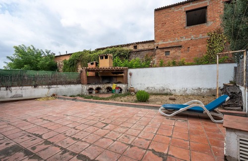 Alagon Villa | Charming villa with 1 bedroom and AC, WiFi in serene Alagón