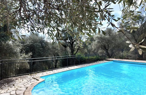 Falicon Maison | Villa de charme sur les hauteurs de Nice belle piscine et vue panoramique