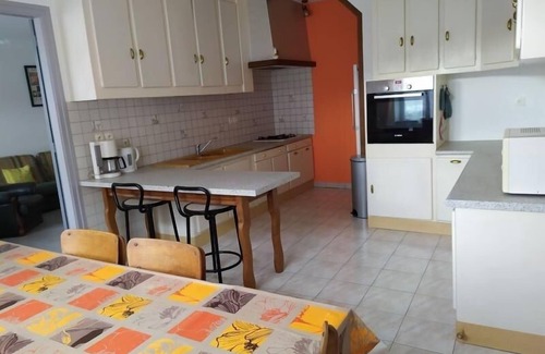 Aouze Cottage | Gîte convivial avec 3 chambres, proche du patrimoine historique, cour et équipements inclus