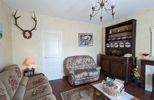 Preaux Cottage | Maison de Bourg avec Grand Jardin, Salle de Jeux et Confort Moderne – Près des Châteaux de la Loire