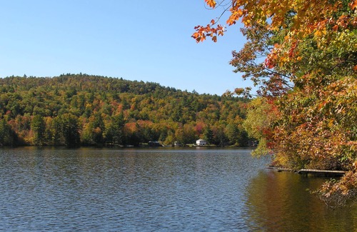Acton Cottage | Charmant chalet au bord de l'eau sur le lac immaculé du sud du Maine