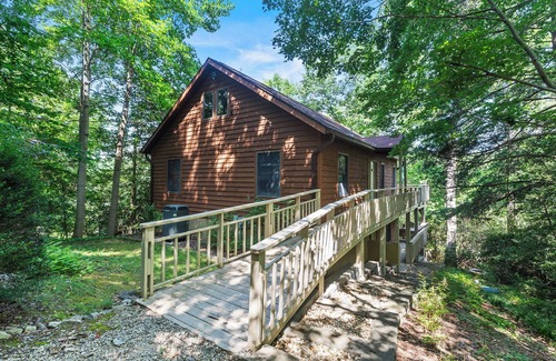Chesapeake Ranch Estates-Drum Point Maison | Charming Waterfront Getaway with Private Dock