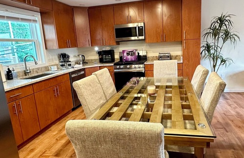 Saugerties South Appartement | Private Waterfront 3BR, Hot Tub, Kayaks, Sauna, Pet Friendly,