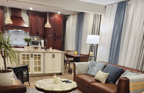 Coteau-du-Lac Appartement | Charming, well located apartment in the Centre of Town