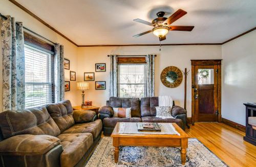Winterset Maison | Charming Winterset Vacation Rental with Yard and Patio