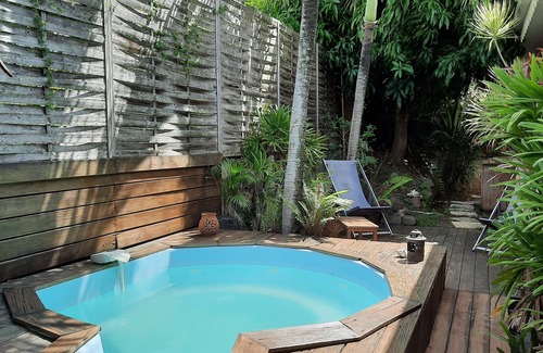 Le Diamant Maison | Bungalow de Charme en Bois à 100m de la Plage avec sa petite piscine privée