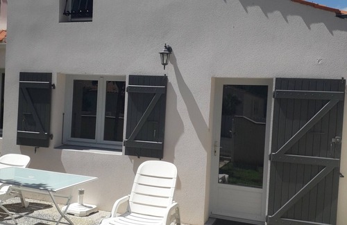 La Faute-sur-Mer Maison | Charmante maison au calme près de la plage, jardinet privatif, 4 pers, animaux sur demande