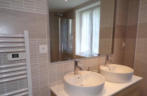 Teyssieu Maison | Charming XIX house, private pool, pleasant view
