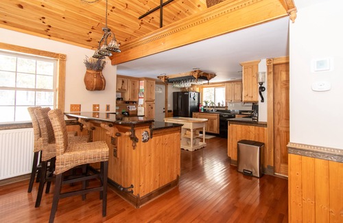 Munnsville Cottage | Charmants chalets toute l'année sur la cascade