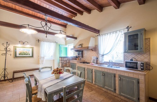 Sumber Villa | Villa meublée de Charme dans un jardin paysager