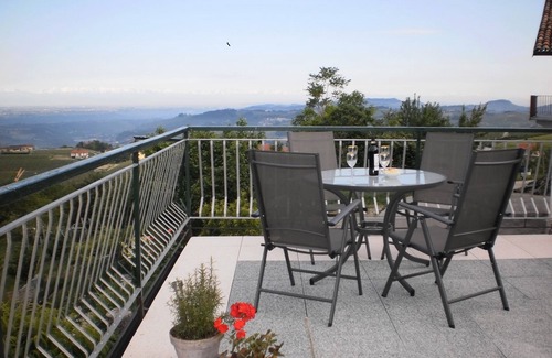 Dogliani Appartement | Charmant appartement restauré à Langhe-Roero. Des vues imprenables!