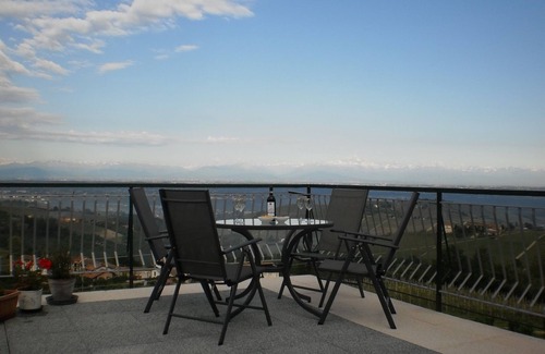 Dogliani Appartement | Charmant appartement restauré à Langhe-Roero. Des vues imprenables!