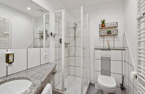 Hamelin Appartement | Charysma - Aurum-Suite, modernes & elegantes Design, Parkplatz, Terrasse