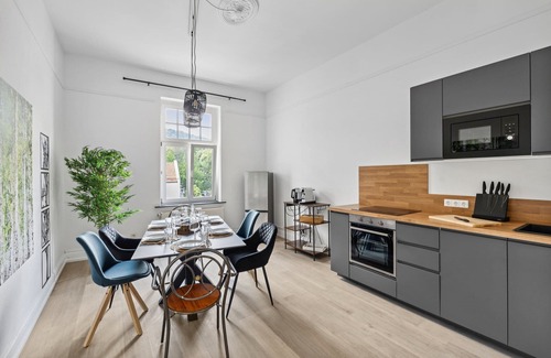 Hamelin Appartement | Charysma: natural oasis | harmonious | balcony | 5 min walk to old town centre