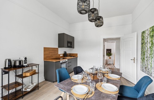 Hamelin Appartement | Charysma: natural oasis | harmonious | balcony | 5 min walk to old town centre