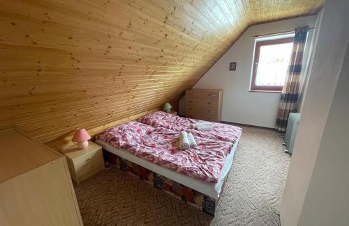 Velky Slavkov Maison | Chata Fialka