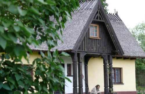 Koscierzyna Maison | Chata pod klonami