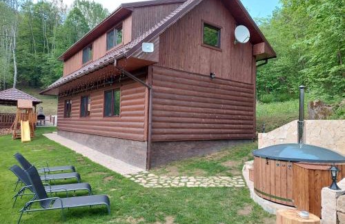 Terchova Chalet De Ski | Chata u Michala- neakceptujeme mladé partie