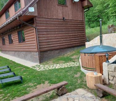 Terchova Chalet De Ski | Chata u Michala- neakceptujeme mladé partie