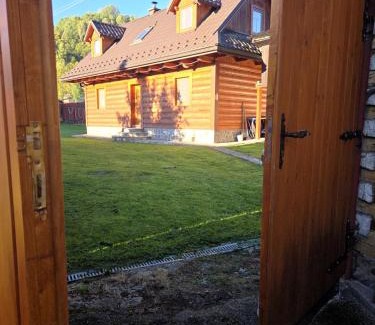 Osturna Maison | Chata vo dvore