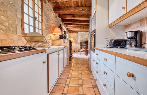 Perigueux Maison | Château Barbadeau – Séjour d’Exception avec Piscine Privée au Cœur du Périgord