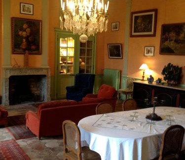 Thiers Appartement | Chateau De La Chassaigne